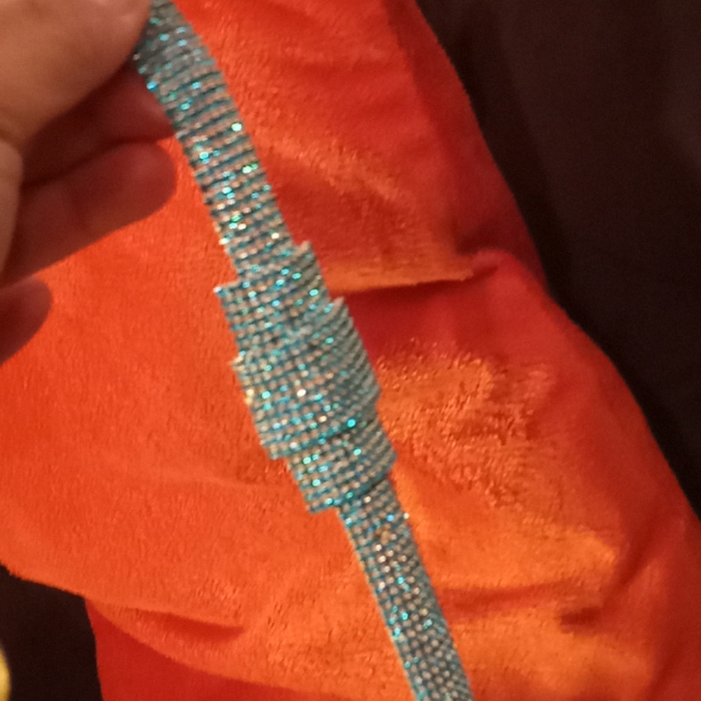 Two bracelets and ring costume jewelry - Picture 4 of 12